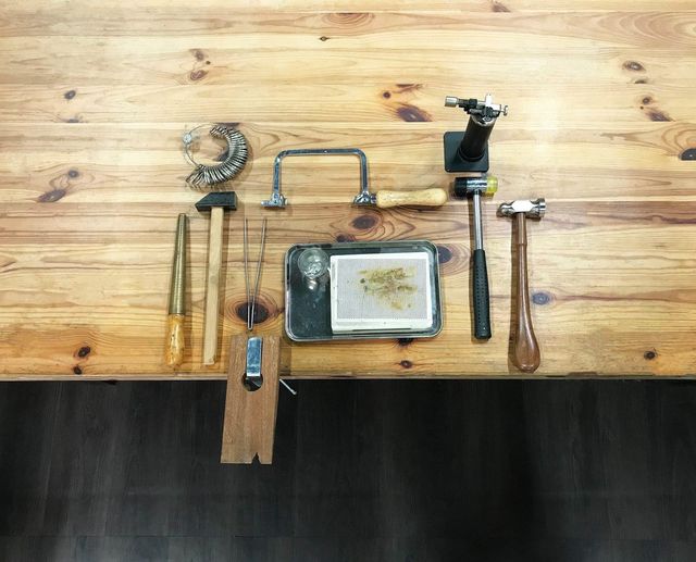 The Handcrafter Workshop - 金屬工藝、皮革、押花工作坊 | 香港