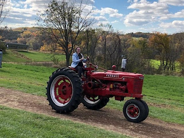 U-Drive Tractor | 256 S Grebner Rd