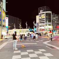 逛街吃東西超方便｜西門徒步區｜彩虹斑馬線打卡必拍景點