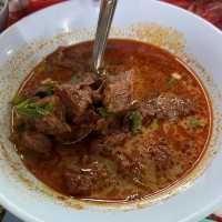 เที่ยวเชียงใหม่หน้าฝน ข้าวซอยคือที่สุด