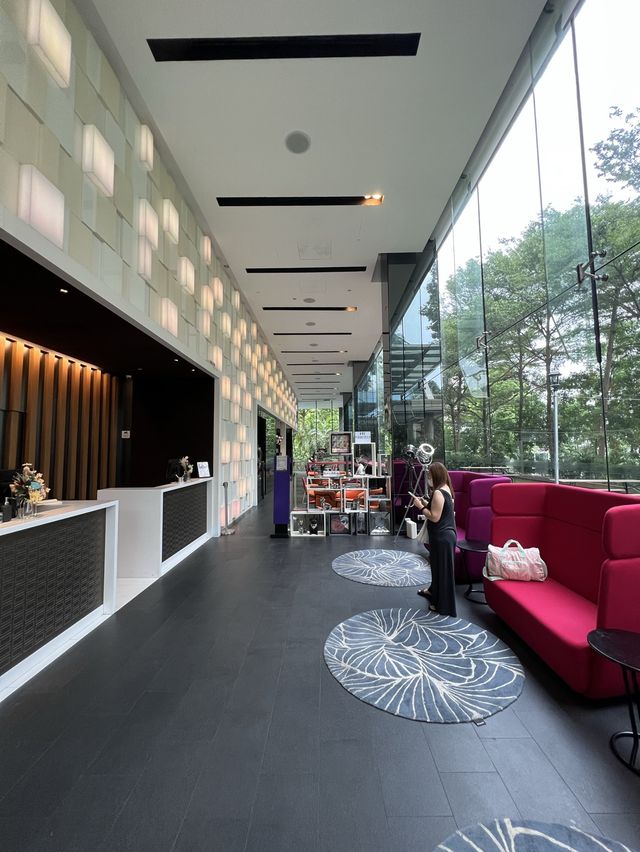 Queer, Quirky Quincy Hotel