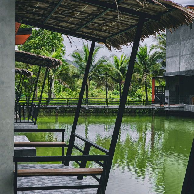 ระเบียงบึงฟาร์มวิลเลจ  คาเฟ่&ที่พักริมน้ำ อ.ควนโดน