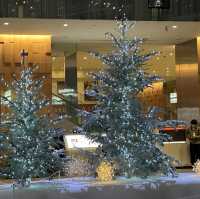 KITTE丸の内のクリスマスイルミネーション