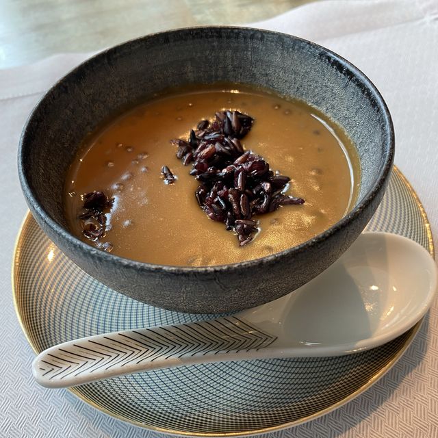 Cantonese fine dining in Hong Kong