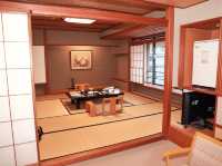 加賀屋~日本人一生必住一次的溫泉飯店｜38年榮獲溫泉飯店冠軍寶座｜頂級服務 豪華溫泉｜連商店街都好逛 