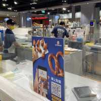 ［新竹/巨城］ Auntie Anne's Pretzel 新竹巨城店🥨｜從去東南亞吃到就從此愛上 終於在台灣也吃到了💕