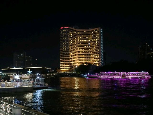 Iconsiam 夜景+音樂噴泉+小食車