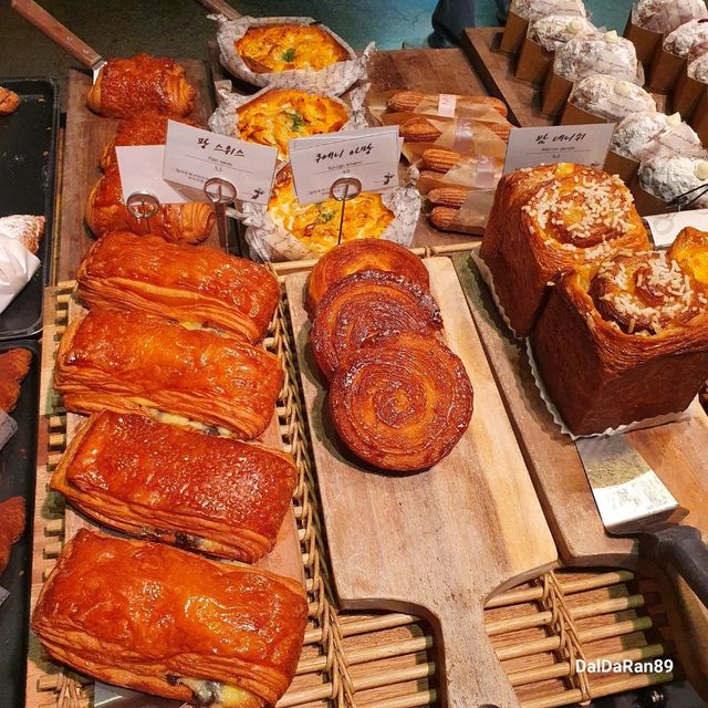 디저트가 맛있는 대구 달서구 대형카페 '스테이블 모먼트'