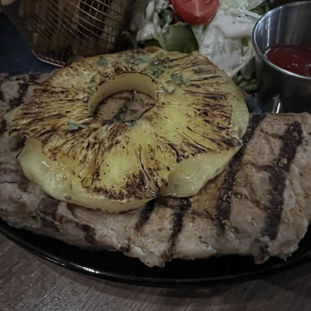 美好悠閒的西餐廳