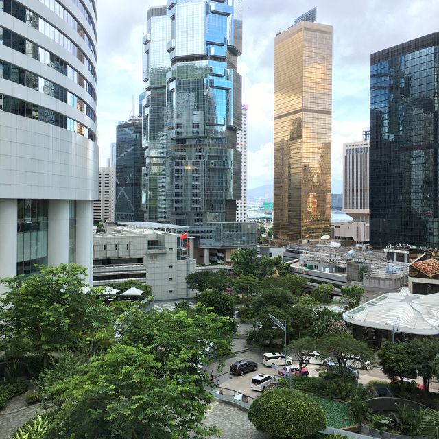 優質服務之選 - 港麗酒店 Conrad Hong Kong