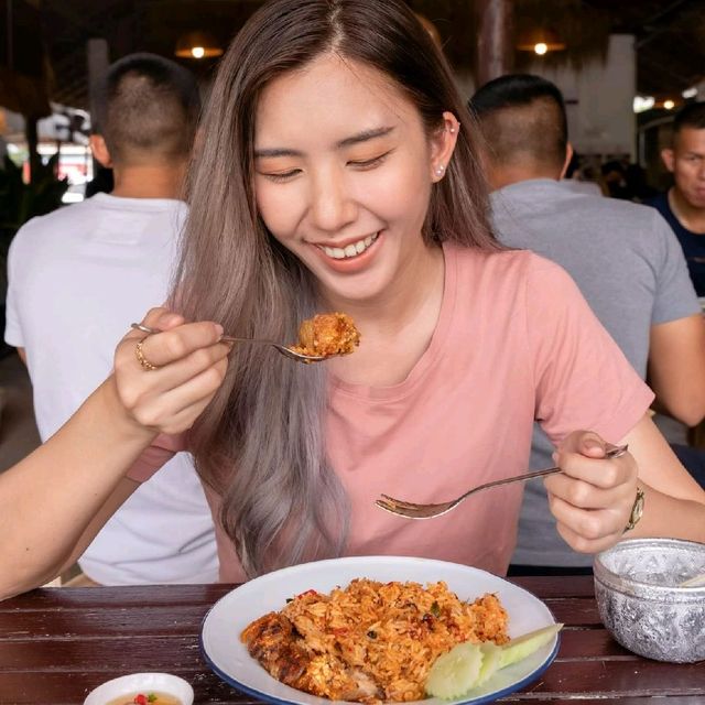 บ้านคนรักหมูกรอบ 🐖