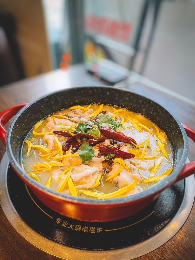 旺角川菜 必試冷鍋酸菜魚 @811sichuancuisine 