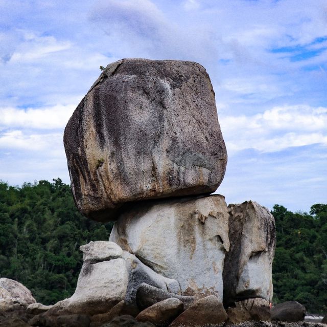 เกาะหินซ้อน มหัศจรรย์ความงามธรรมชาติสร้าง 