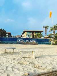 ที่พักริมทะเล Sand Dunes Chaolao Beach Resort 🏝️