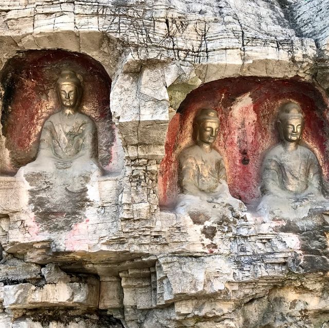 Thousand Buddhas Mountain (Qianfoshan) Jinan