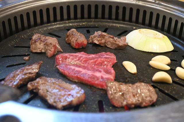 회식 소고기 먹으려면, 장터본가 앞으로.