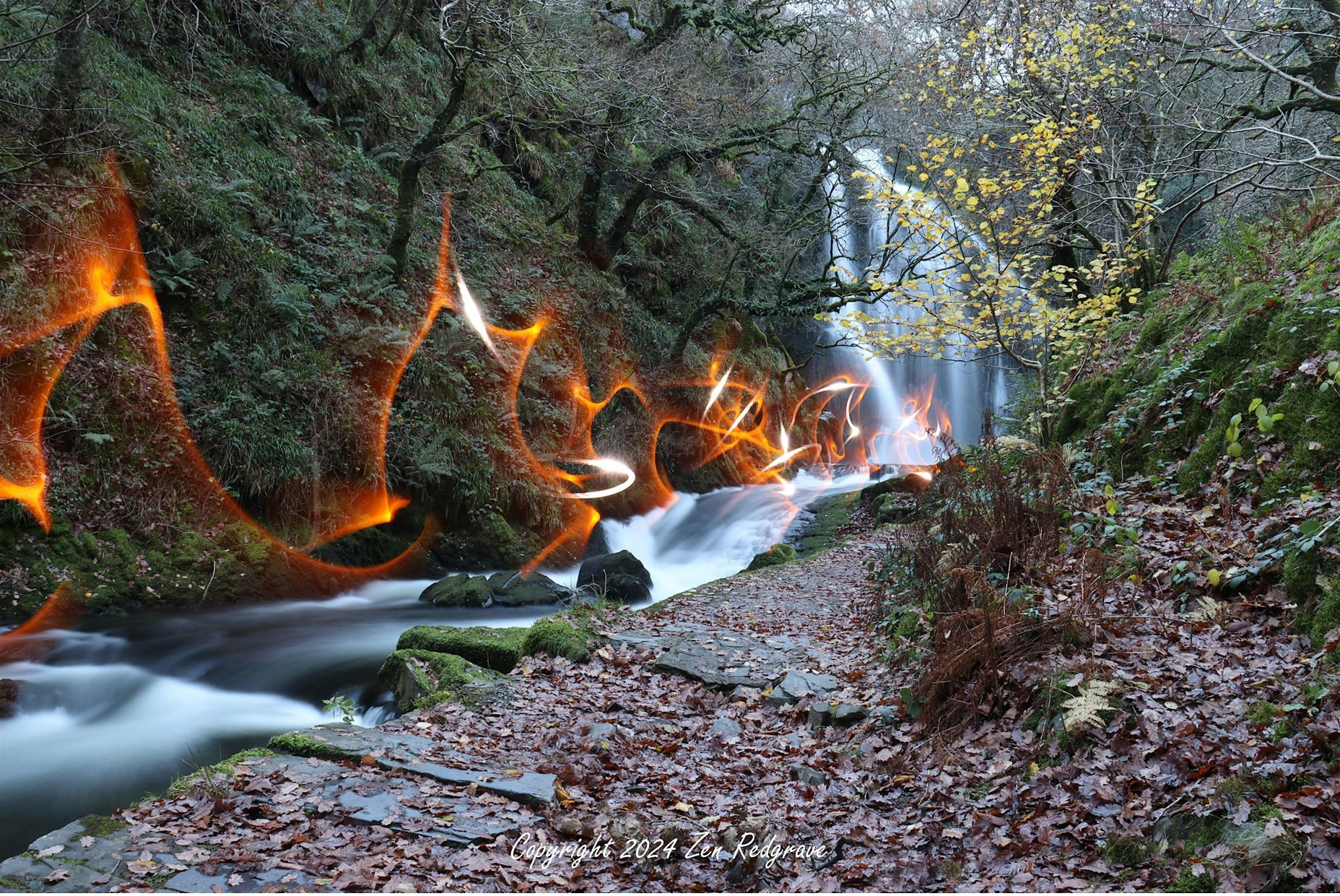 Gweithdy Paentio Golau /Light Painting Workshop gyda Zen Redgrave | Capel Jeriwsalem