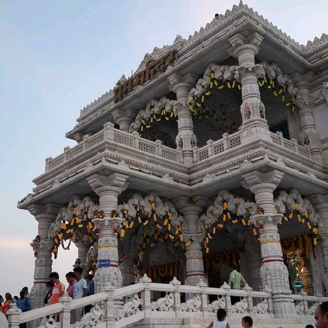 prem mandir in vrindavan