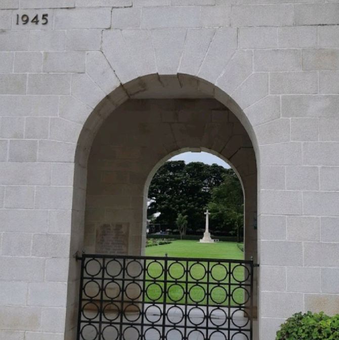 อัลบั้ม 101+ ภาพพื้นหลัง สุสาน ทหาร สัมพันธมิตร ใหม่ที่สุด