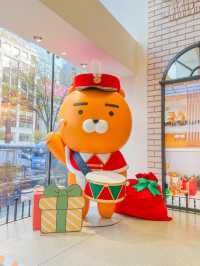 카카오프렌즈 강남점 춘식이 보러 오세요!