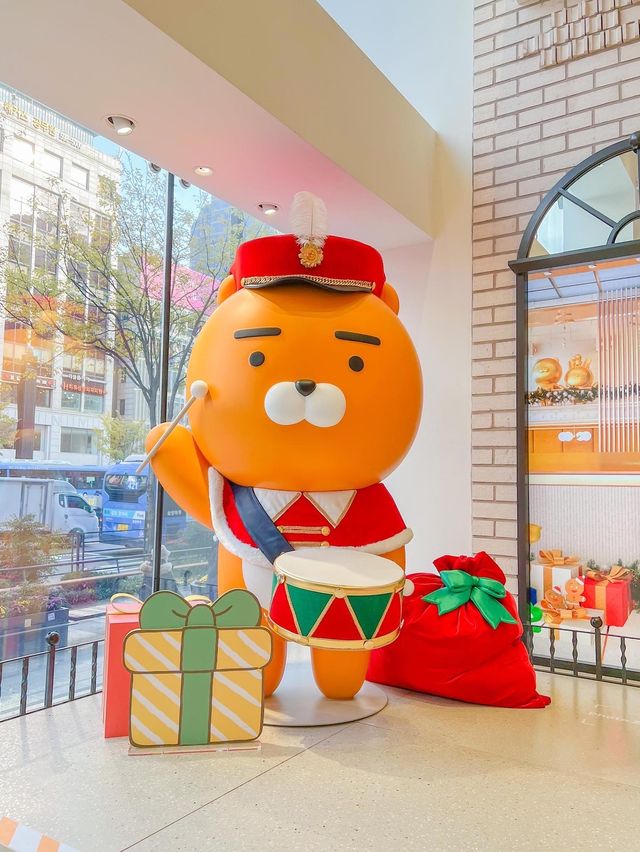 카카오프렌즈 강남점 춘식이 보러 오세요!