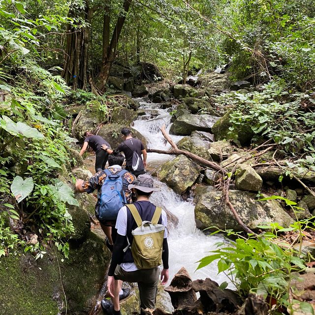 เดินป่าน้ำตกแบบ One day trip ใกล้กรุงเทพฯ