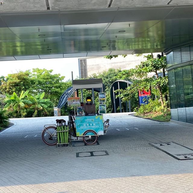 《綠色生活～無人駕駛電動車遊西九文化區》