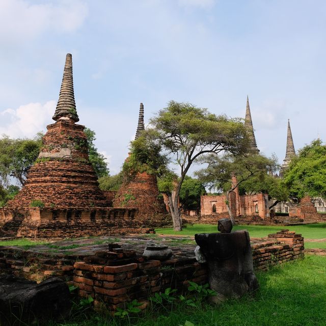 เจดีย์โบราณ ณ วัดพระศรีสรรเพชญ์ ในพระราชวังโบราณ