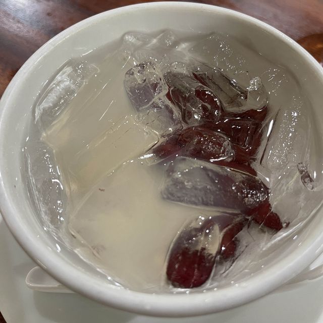 ดินเนอร์ร้านน้ำย้อย ภูเก็ต