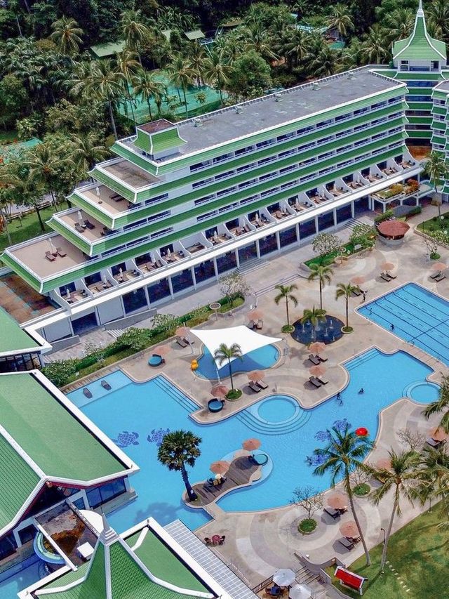 🏝️“Lᴇ Mᴇʀɪᴅɪᴇɴ Pʜᴜᴋᴇᴛ Bᴇᴀᴄʜ” 🏝️  