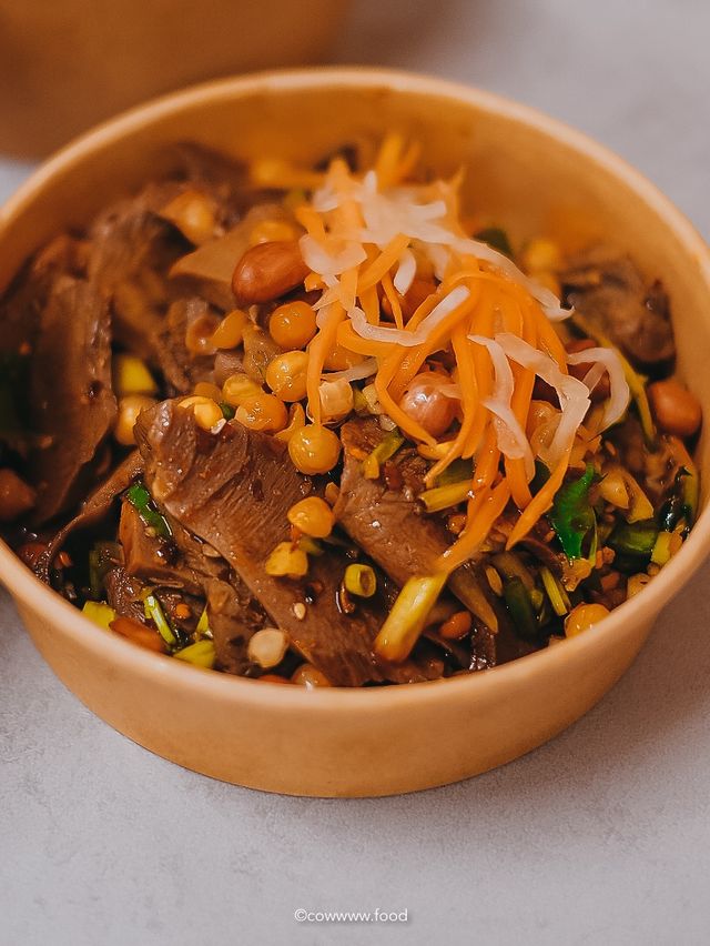 【#九龍灣美食：工廈激抵食酸辣粉🌶✨】