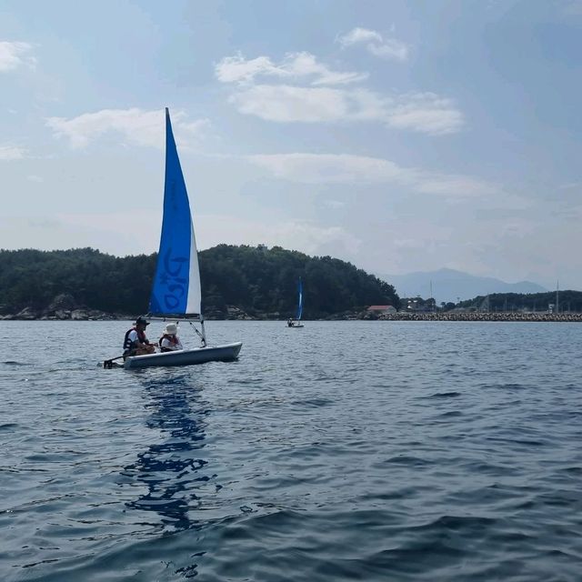 수산항 마리나리조트에서 물놀이