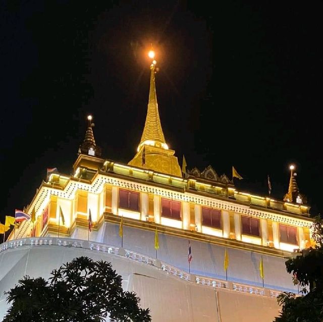 ภูเขาทอง