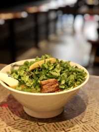 暗黑風格食拉麵
