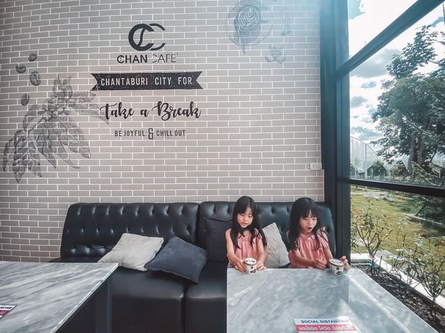 คาเฟ่ในปั๊ม สะดวกมากเว่อร์ 🤩