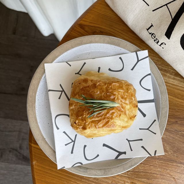 K A Y U  Café 