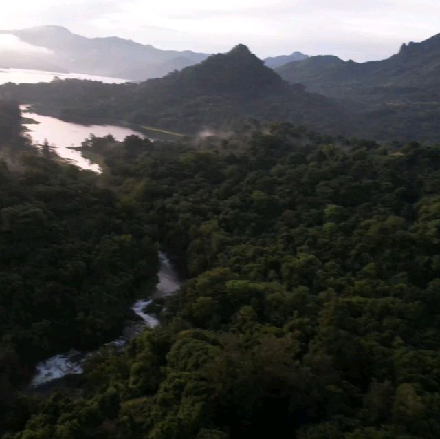 Other side of Mapanuepe Lake (5:30am shot)