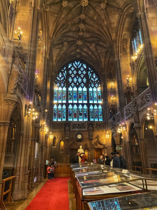 🇬🇧 The John Rylands Library, Manchester