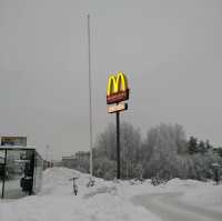🇫🇮 Rovaniemi · 被白雪所覆蓋既麥當勞