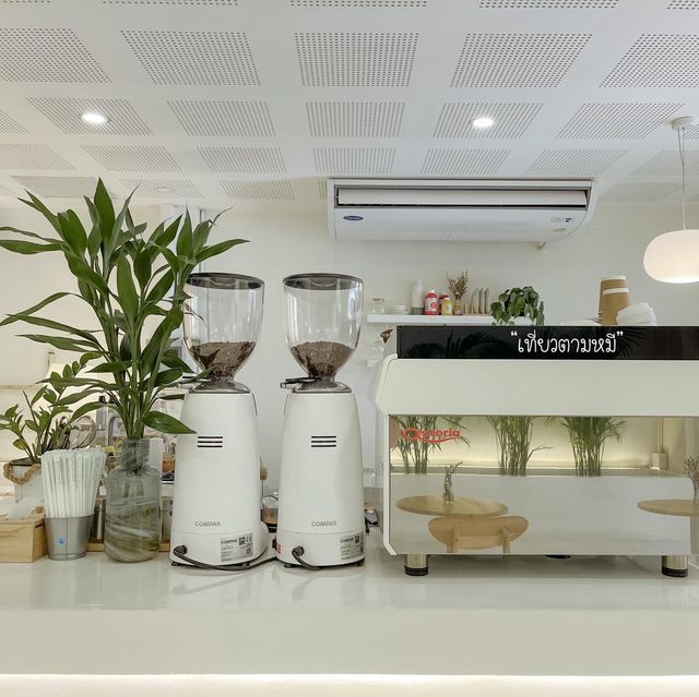 👉รีวิวคาเฟ่ :  Everyday MooKrata Cafe & Bar  