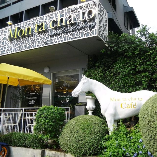 MonTaChaTo Cafe' หัวหิน 