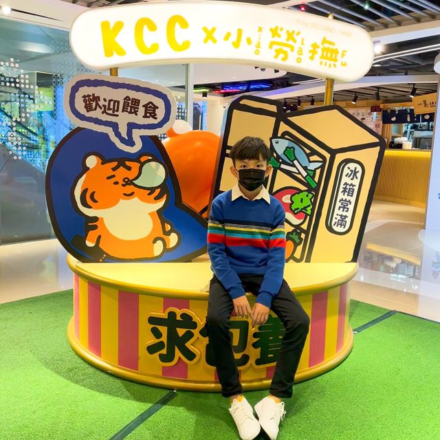 台灣小勞撫殺入香港過新年