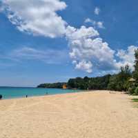 น้ำใส ชายหาดสวย เหมาะกับทุกคนในครอบครัว