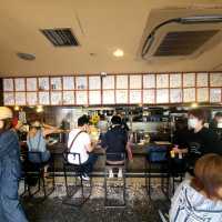 これが噂の床捨てスタイル【天ぷら大吉 なんばこめじるし店】⭐