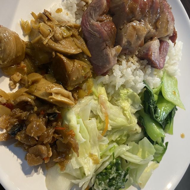 《台北》一鴻港式燒臘～