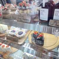 New Cafe hopper around Esan👒