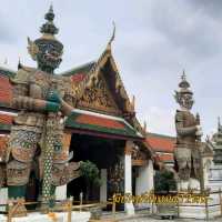 "วัดพระแก้ว" ใจกลางพระนคร