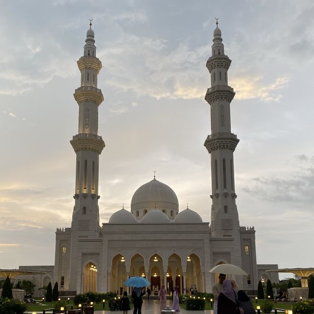 MALAYSIAN TAJ MAHAL IN SENDAYAN