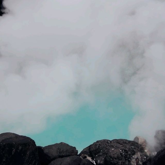 Colourful Hot Springs in Beppu 