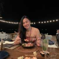 The glass house ร้านอาหารติดชายหาดวงศ์อมาตย์